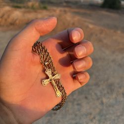 14k Gold Chain & Pendant 