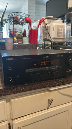 Yamaha HTR-5740 natural sound av reciever