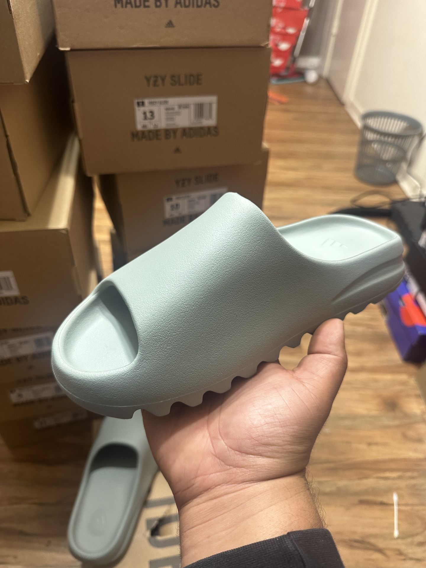 ADIDAS YEEZY SLIDE SALT