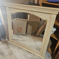 FREE Beautiful Dresser Mirror 
