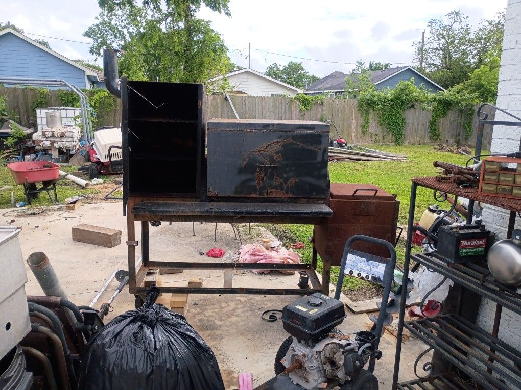 BBQ Pit All Iron