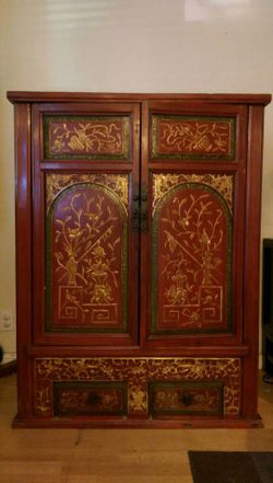 Antique Chinese Cabinet / Armoire