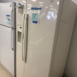 GE Side-by-Side Refrigerator