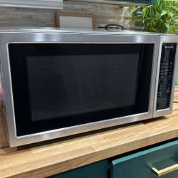 Kitchen Aid 1.6 Cu. Ft. Countertop Microwave