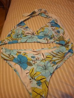 Xl flower bathing suit set