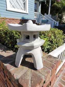 Pagoda Lantern Concrete Statue 11 Inches Tall