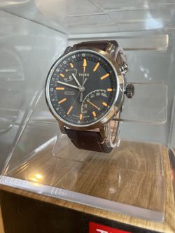 Watch ! Timex ! New !!