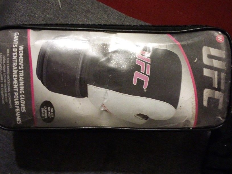 Women's UFC Gloves