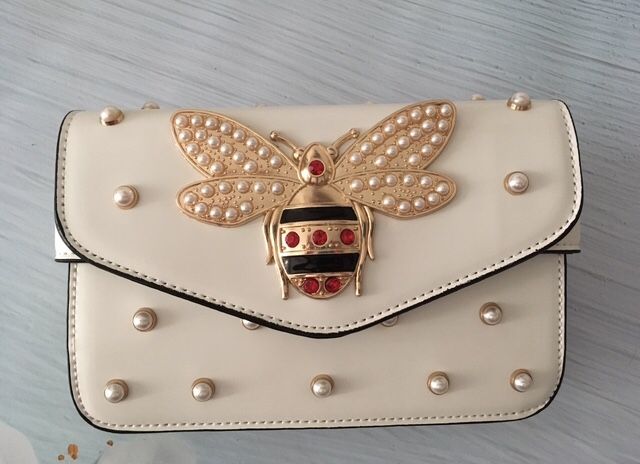 Bumblebee Shoulder Bag