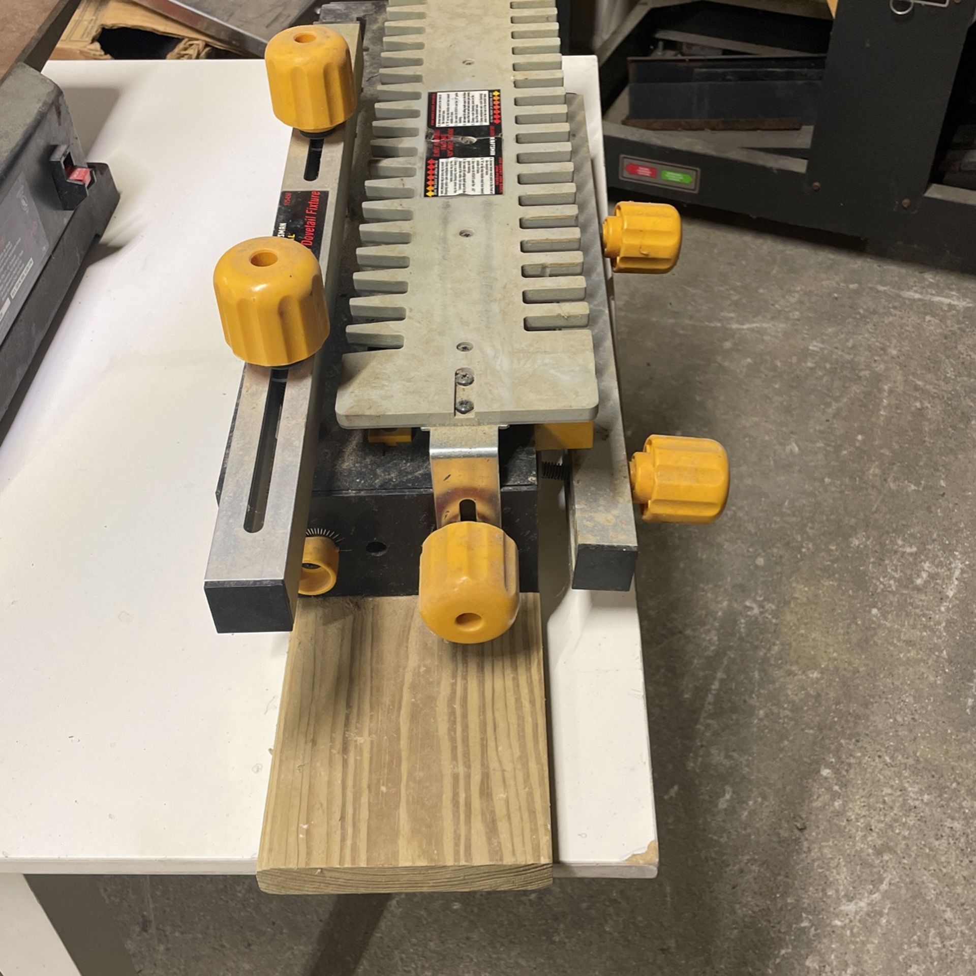 Craftsman Delux Dovetail fixture