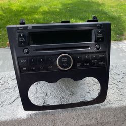 Original stereo for Nissan Ultima 2011
