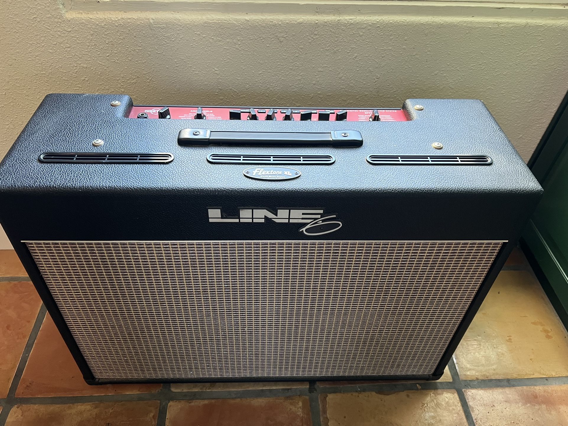Line 6 Flextone XL Guitar Amp