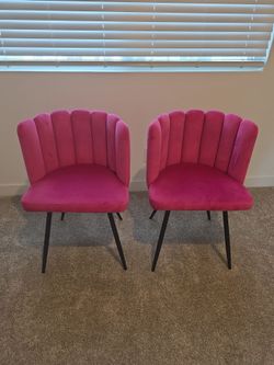 2 pink vanity chairs, like New