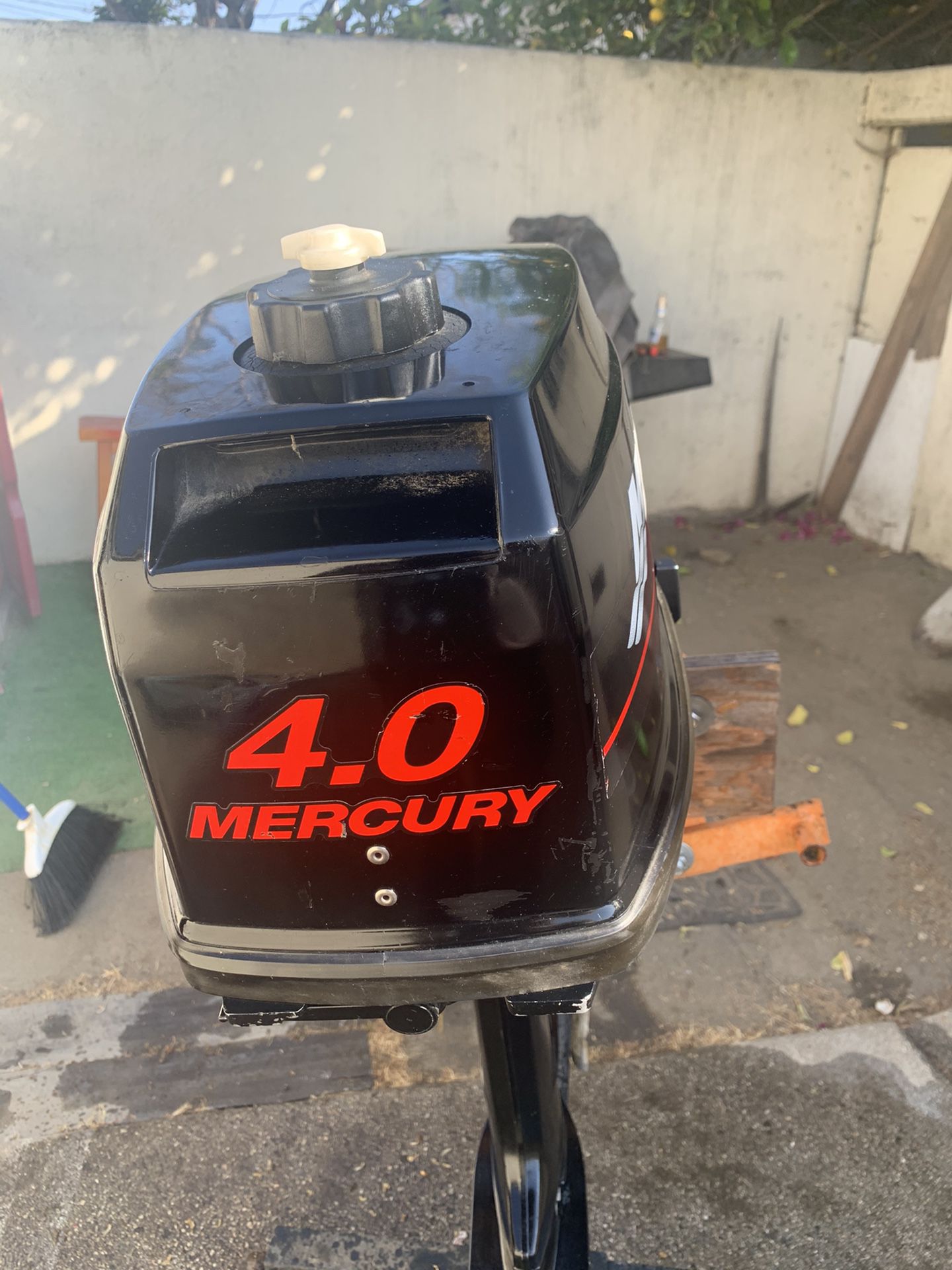 Photo Mercury Outboard 4hp