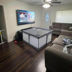 Baby play pen
