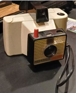 1965 Polaroid Land Camera Swinger Model 20