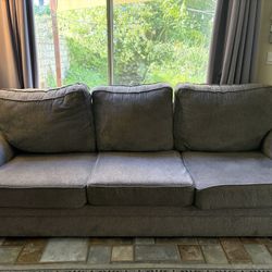Free Couch 