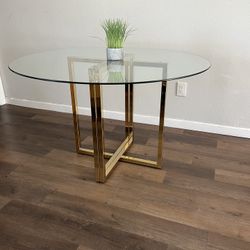 Modern Round Glass Dining Table 47”