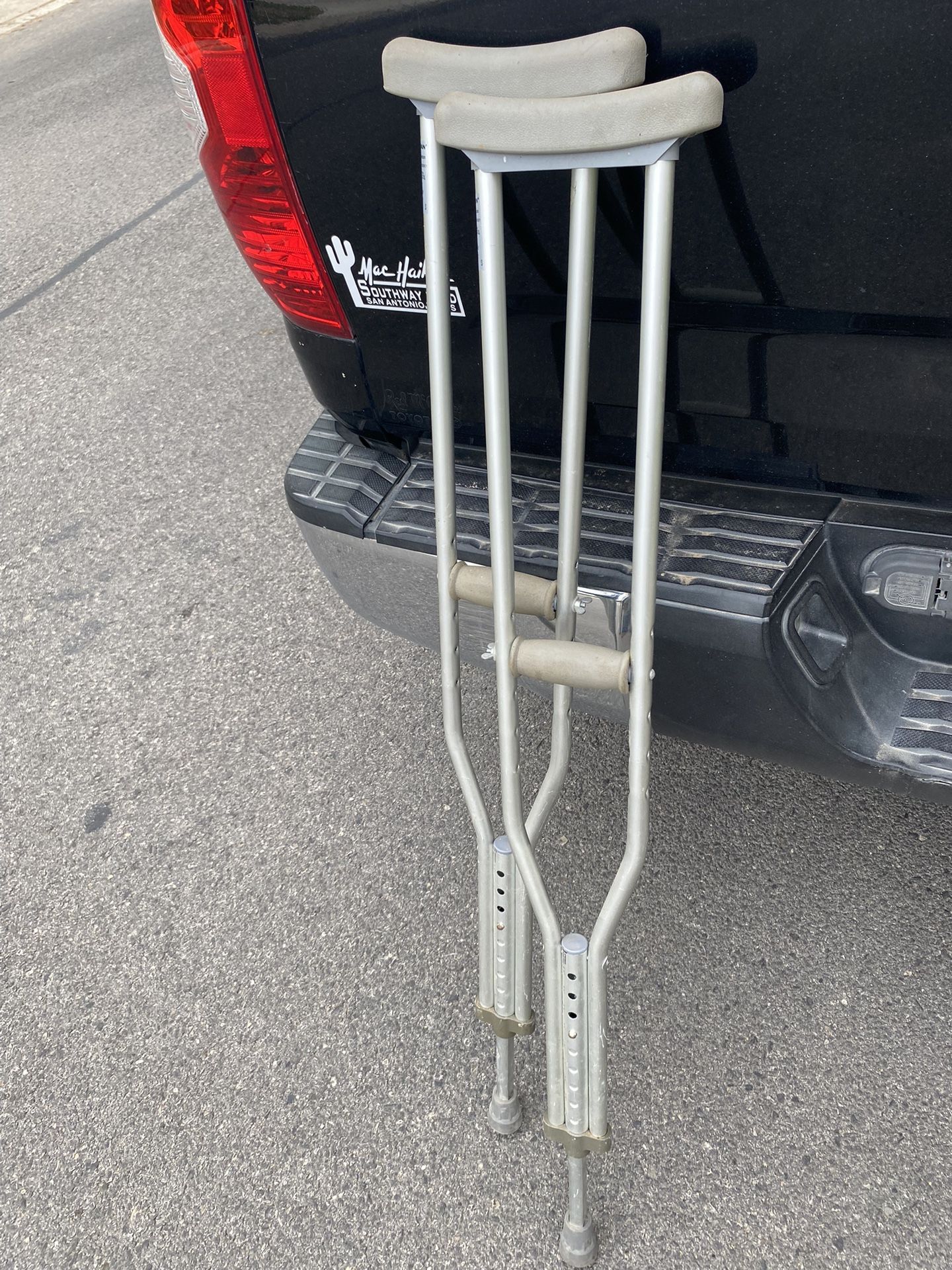 Crutches for Sale in San Antonio, TX OfferUp