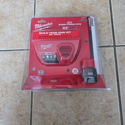  New Milwaukee  M12 Charger And Battery 