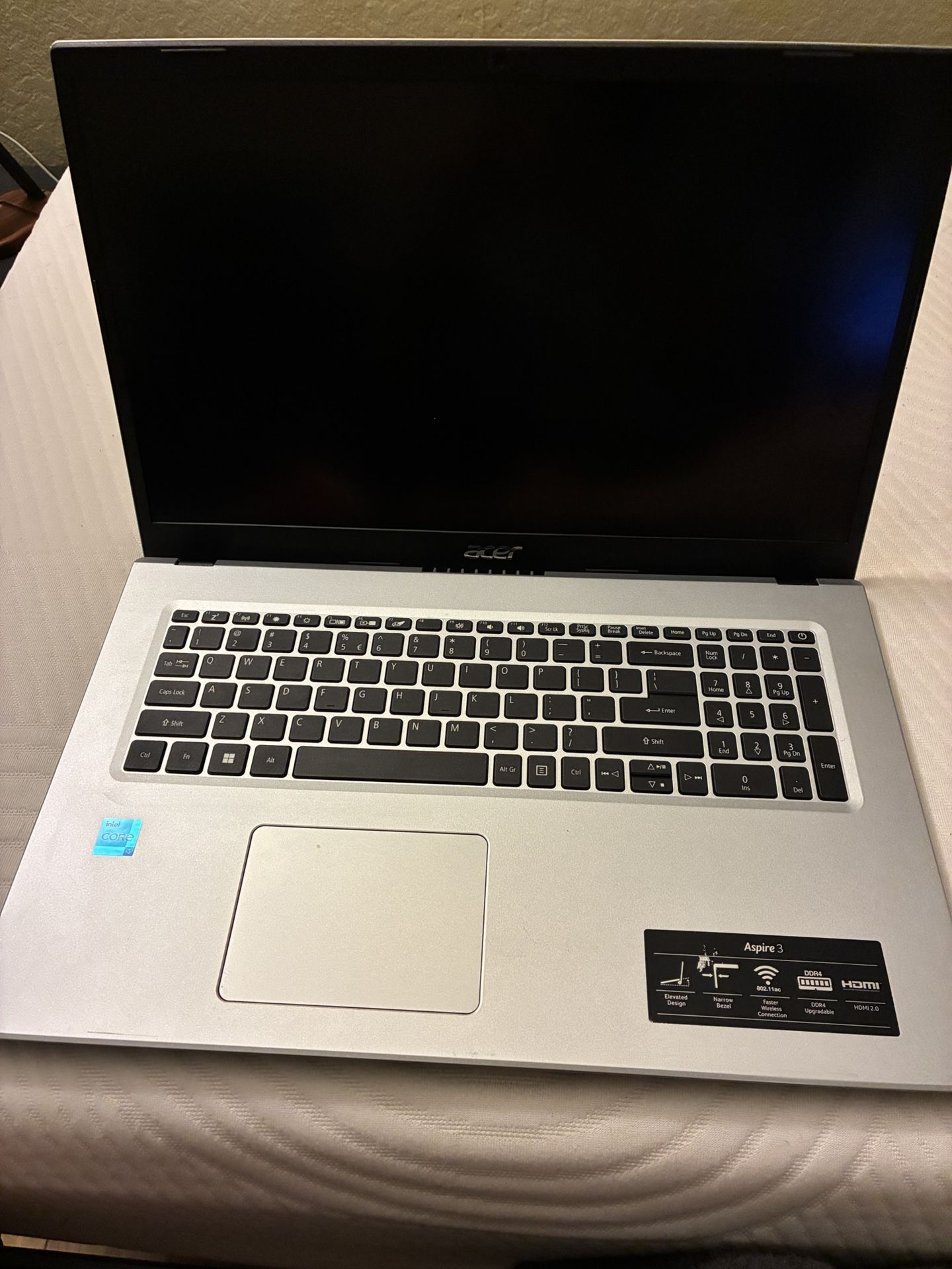 Acer Aspire 3 15.6" Laptop Intel Core i3-N305 1.80GHz 8GB RAM 128GB SSD