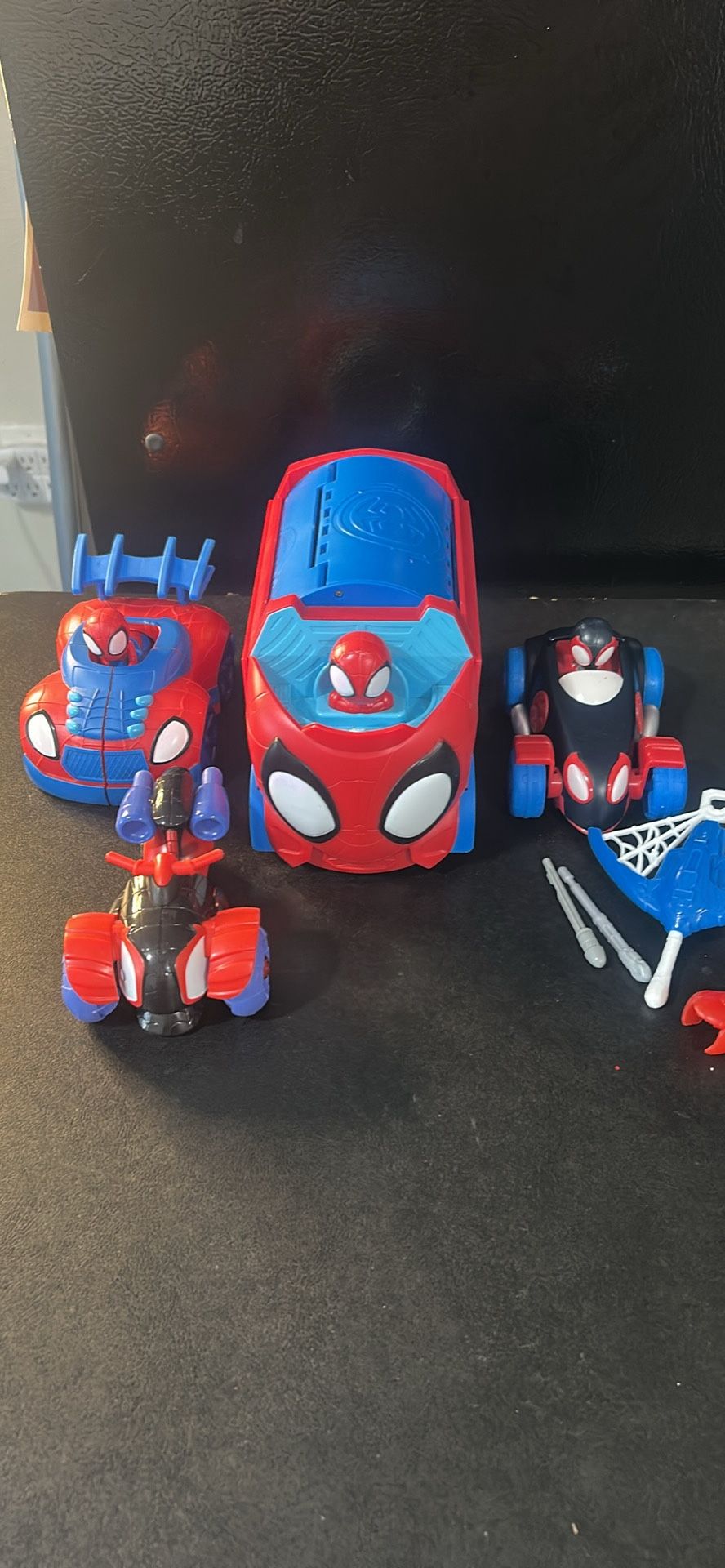 spidey and his amazing friends toy set