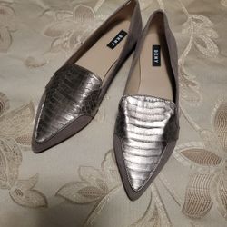 Dkny Size 9.5 Flats Great Condition 