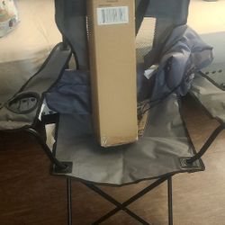 NEW FOLDING CHAIRS WITH CARRING BAG VERY STURDY 