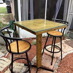  Bar Table