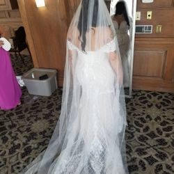 Wedding Dress Size 14/16 w/ Corset Back