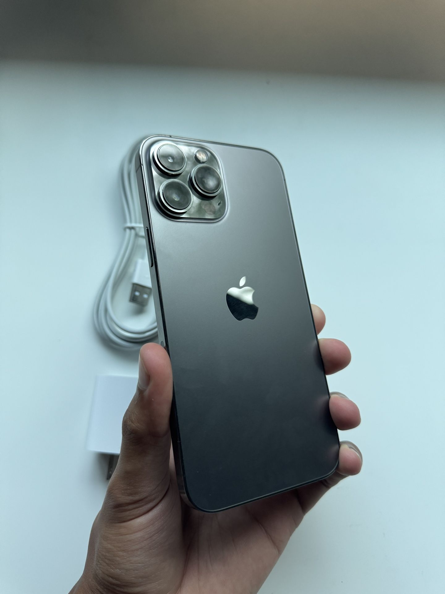 iPhone 13 Pro Max – 128GB, Unlocked, 84% Battery