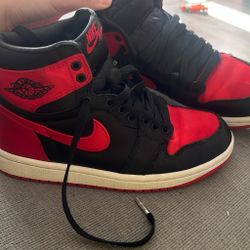 Jordan 1 Satin 