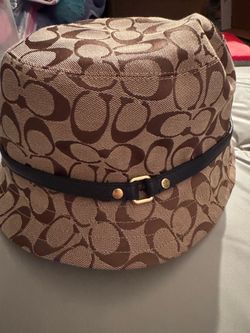 Coach bucket hat new with out tags