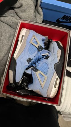 Jordan 4 University Blue