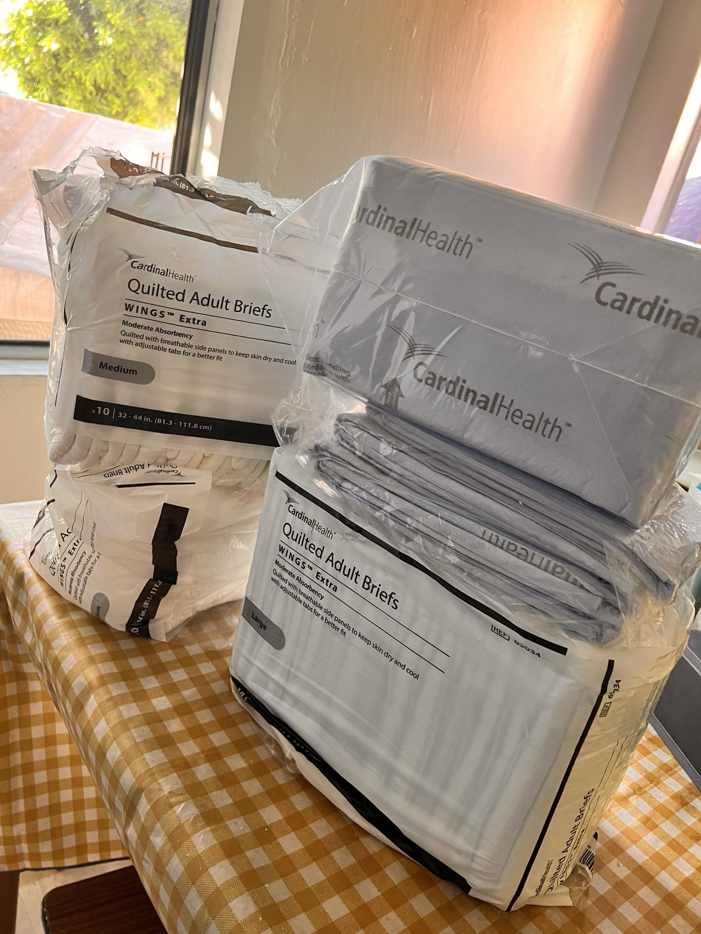 Free /M Adult Diapers