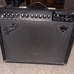 Fender deluxe 2024 900 amp