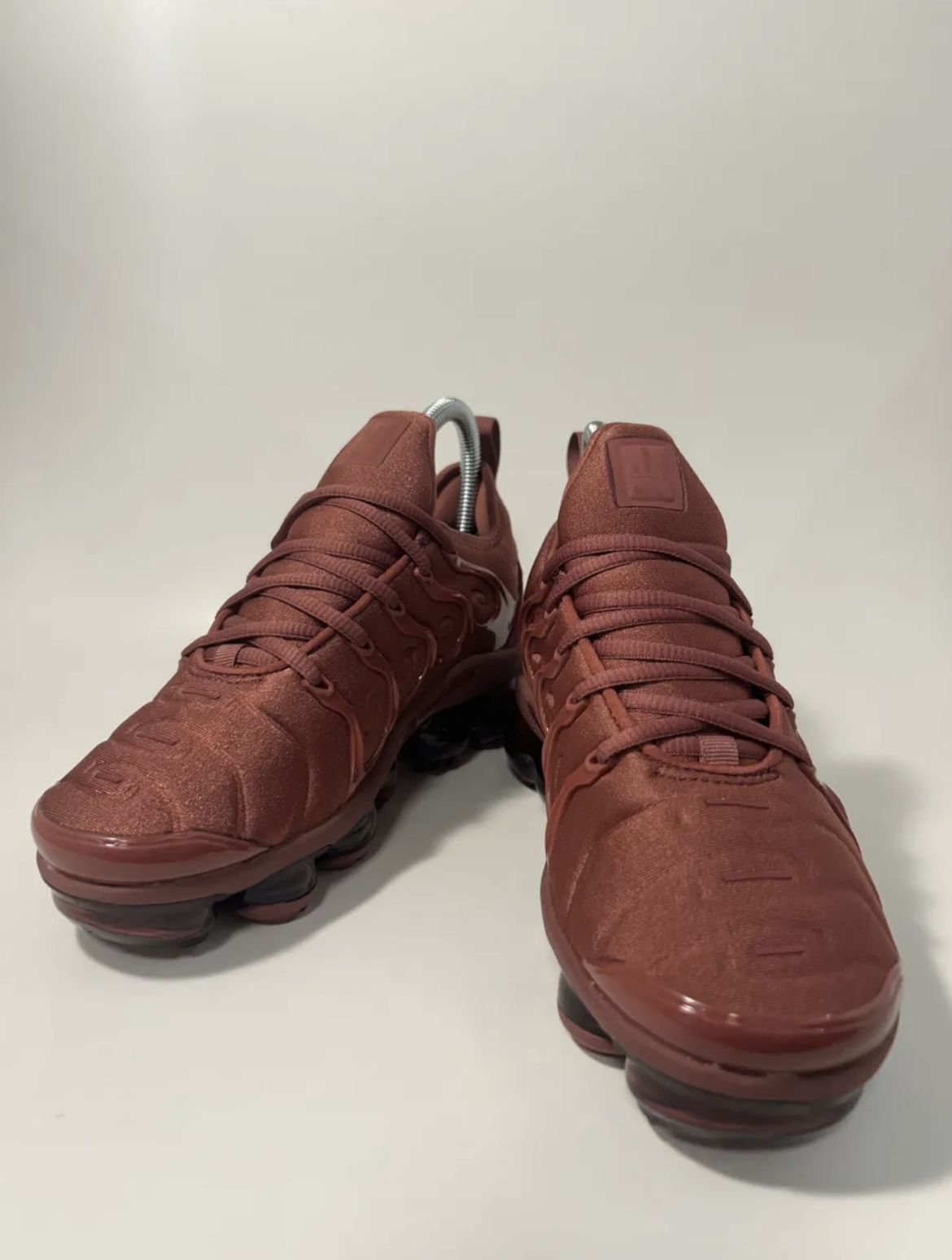 Size Women's Nike Air VaporMax Plus 'Burgundy' Sneakers FQ8878