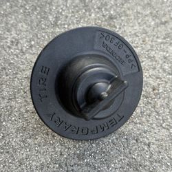 2016 Honda Civic Spare Tire Hold-Down Bolt / Retainer Knob – OEM