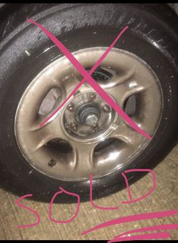 SOLD. - 98 F150 Factory Alloy 17” Rims w/ caps(5 Lugs)