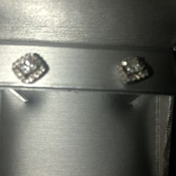 1carat Diamond Earrings 