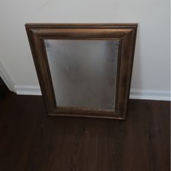 Wood Mirrow 19.5X23