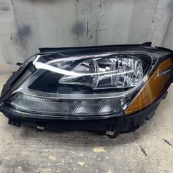2015 2016 2017 2018 Mercedes-Benz C300 Left Driver Side Halogen Headlight OEM NEW A(contact info removed)