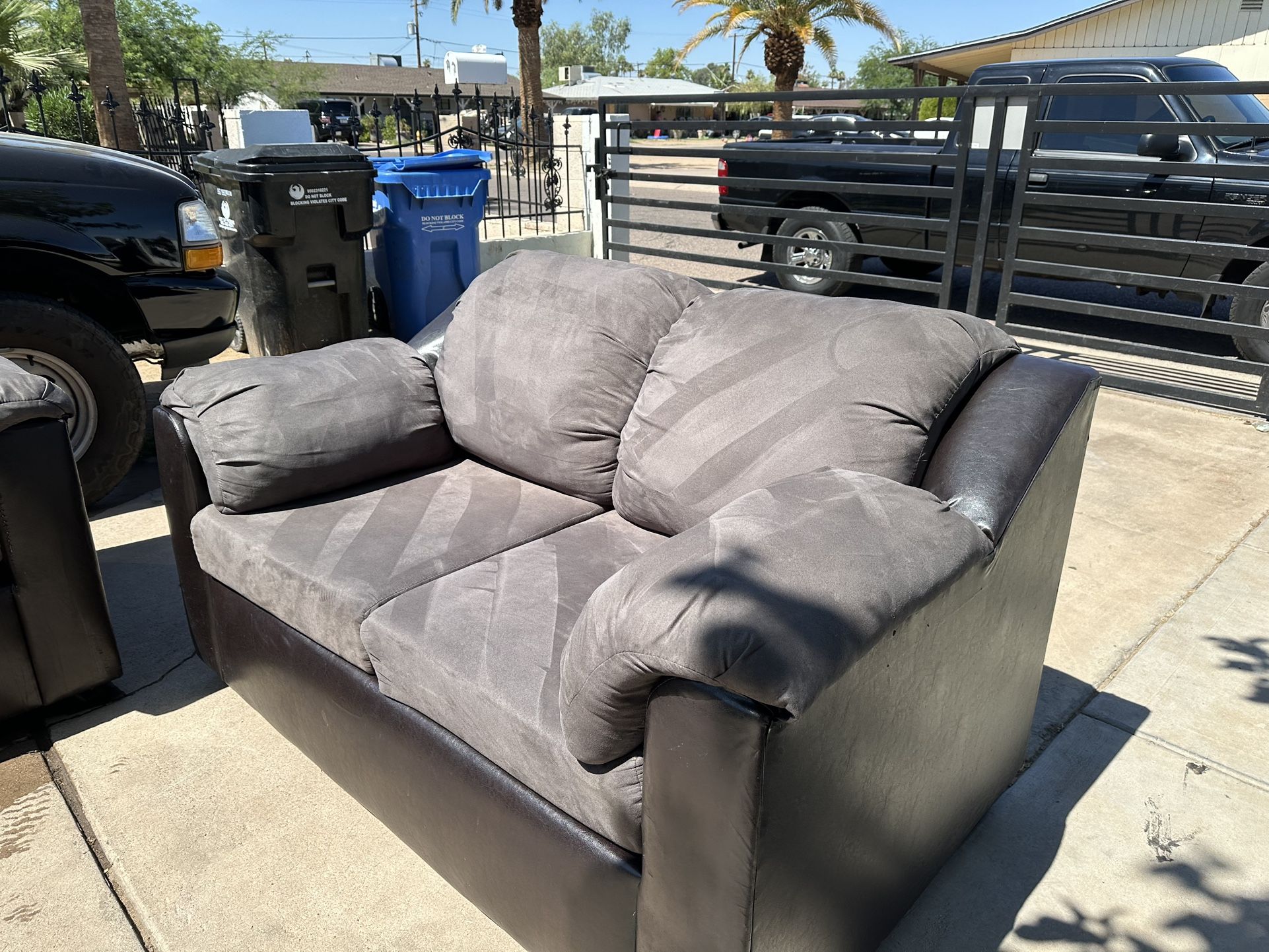 Sofas And Couches