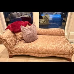 Beautiful Fainting, Couch 