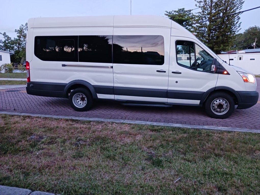 2015 Ford Transit