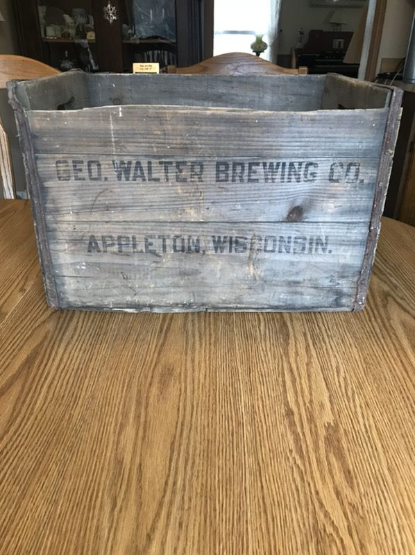 Geo. Walter Brewing Beer Crate