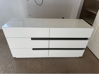 High end gloss Drawer Cabinet