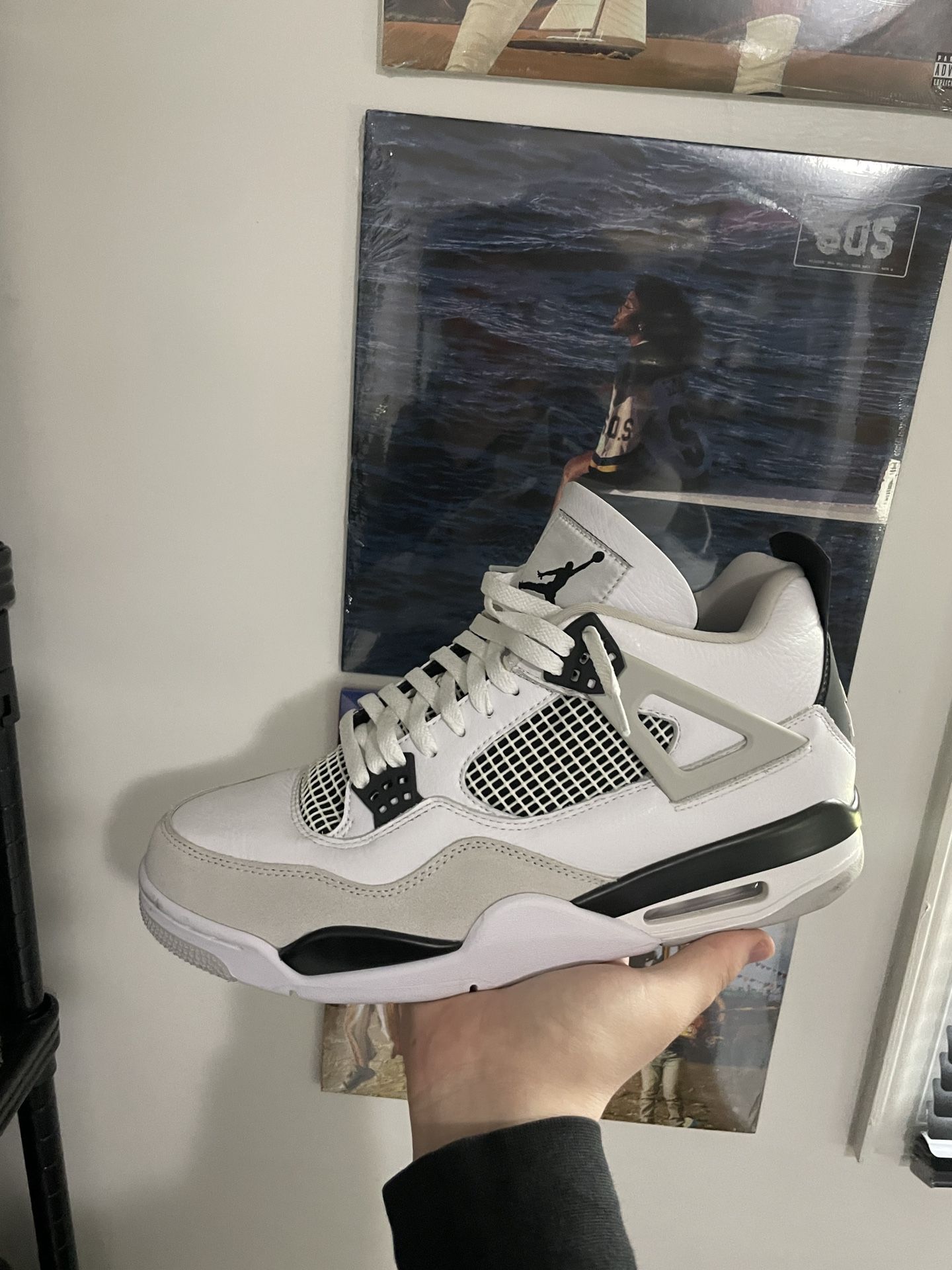 Jordan 4 Military’s 