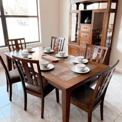 Nice buffet hutch Ashley Furniture 
