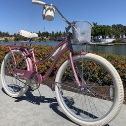 New Beautiful 🌸 Ladies Beach Cruiser Bike Girls Women’s Bicycle Standard Adult Size 26” Tires 